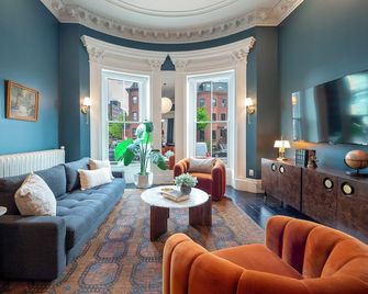 The Chester - Boston - Lounge