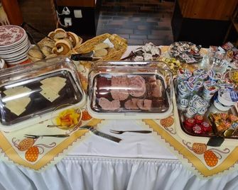 Hotel Ladage - Frankfurt am Main - Buffet