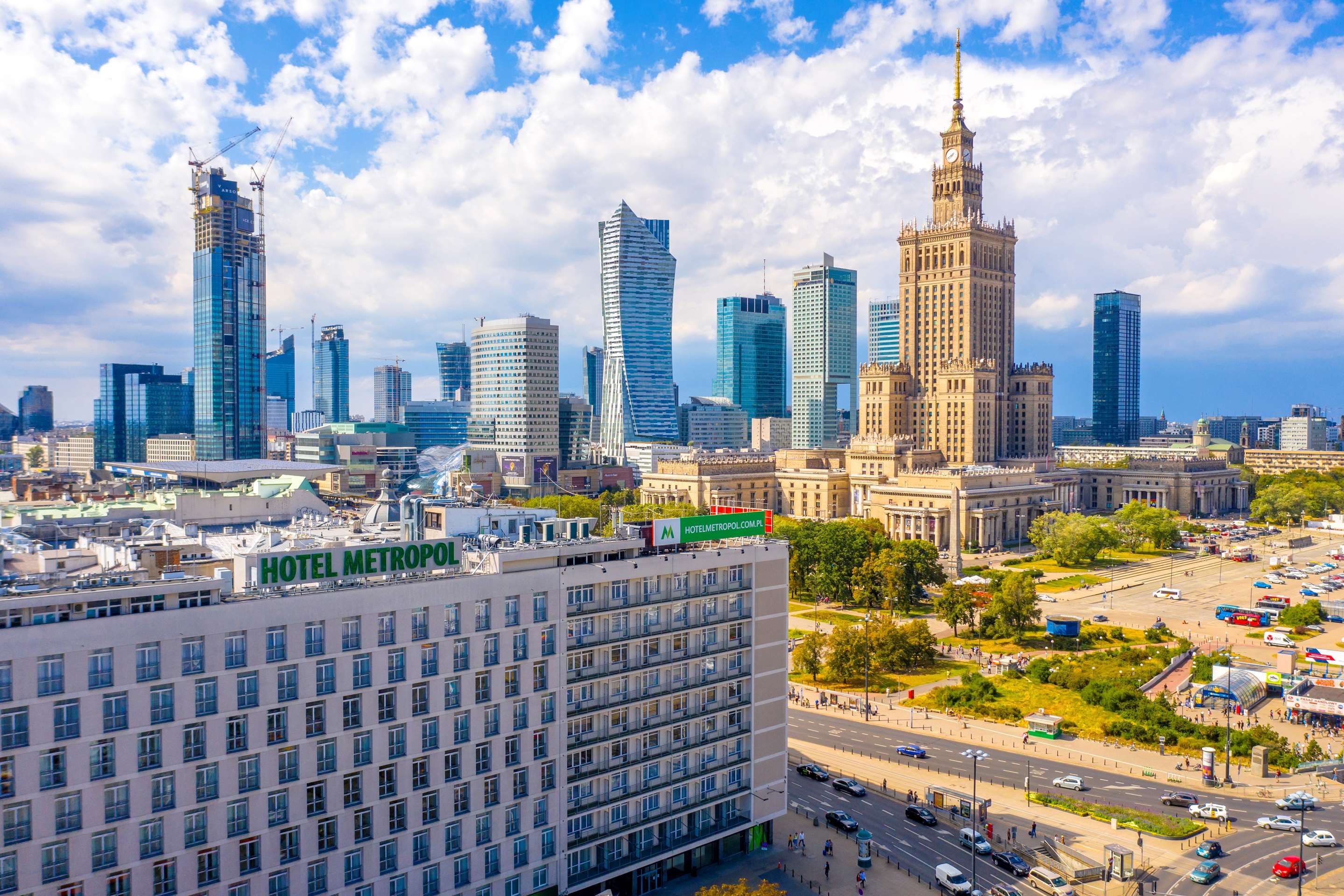 Metropol Hotel thumbnail 3