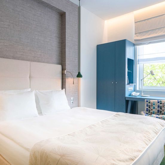 Metropol Hotel image 1