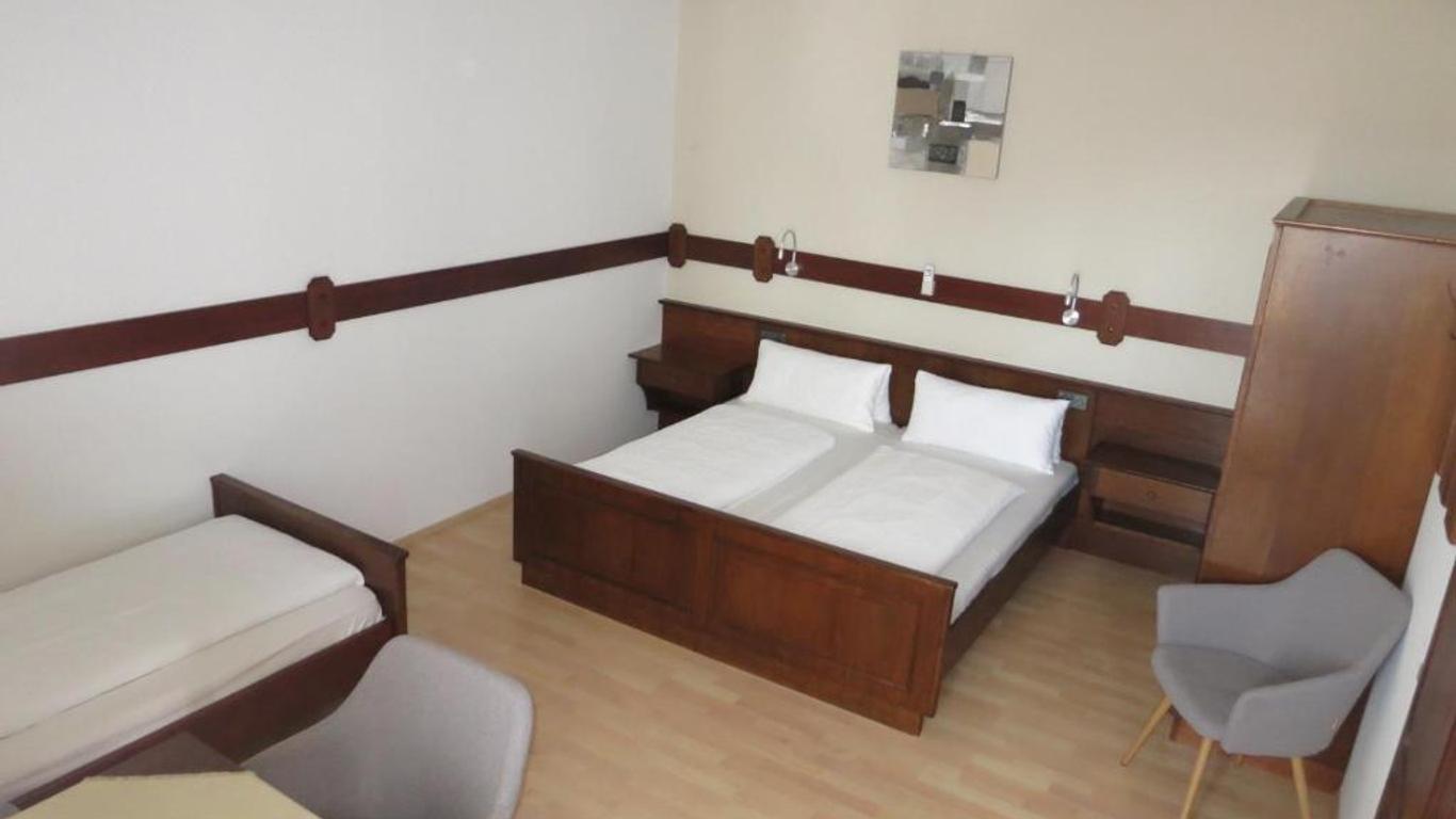 Pension Lang