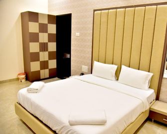Hotel Royal Executive - Pandharpur - Bedroom