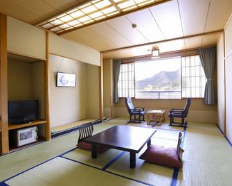 Hotel Housei - Yamanouchi - Essbereich