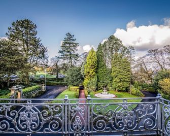Astley Bank Hotel - Darwen - Outdoors view