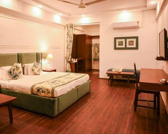 Hotel Samrat - Prayagraj - Bedroom