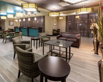 La Quinta Inn & Suites by Wyndham Durant - Durant - Lounge