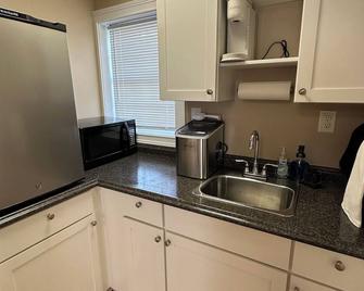 Shelbyville Farm studio close to hiking, horses, Kentucky derby and distillery’s - Shelbyville - Kuchyň