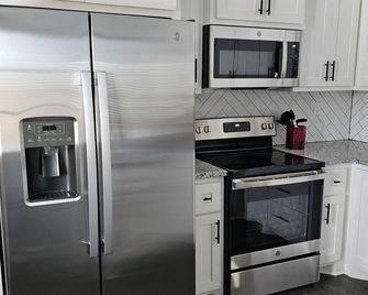 Charming Amarillo Hideaway - Amarillo - Kitchen