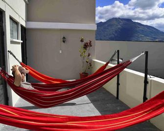 Hotel Montecarlo - Ibarra - Balcon