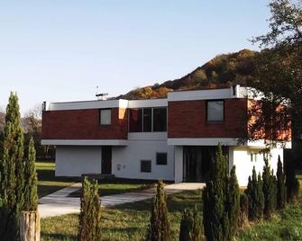 Little 15 Suites - Užice - Edificio