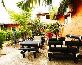 Divine Eco Resort - Cox's Bazar - Patio