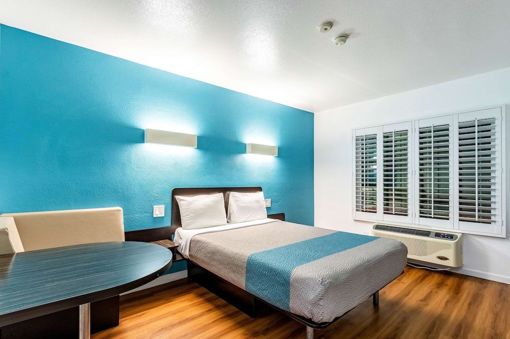 Motel 6-Fountain Valley, Ca - Huntington Beach Area - פאונטיין ואלי - חדר שינה