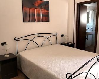 Il Grillo Parlante - Surbo - Habitación