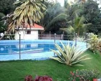 Kovalam Sugerma Villa With Pool. - Thiruvananthapuram - Pool