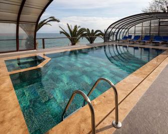 Sinop Antik Otel - Sinop - Piscina