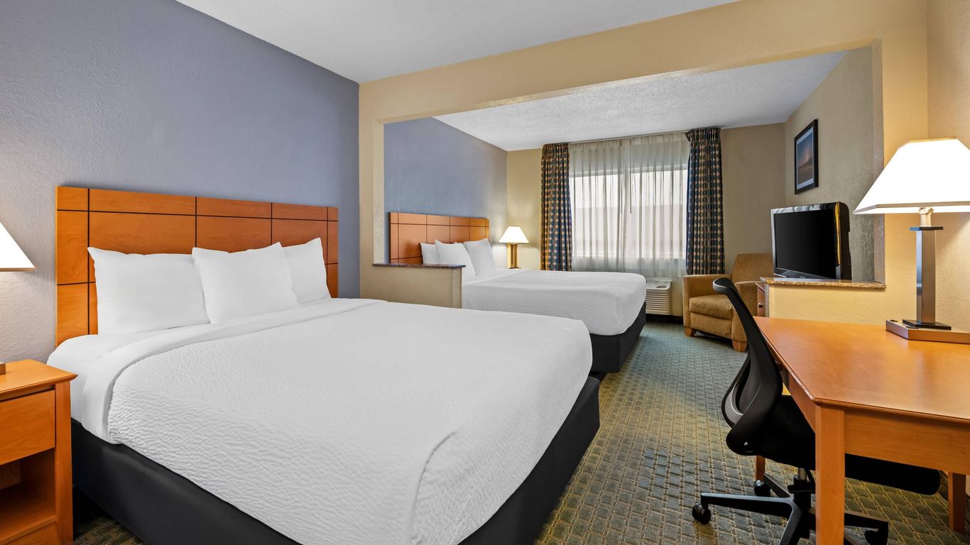 Quality Inn Dubuque on Hwy 20