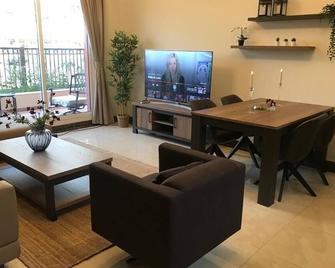 cozy one bedroom fully furnished - Dubai - Soggiorno