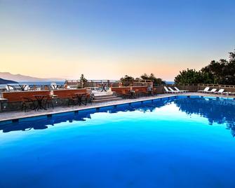埃爾必達酒店 - 阿吉歐斯尼古拉斯 - 安吉斯尼古拉斯（克里特島） - 游泳池