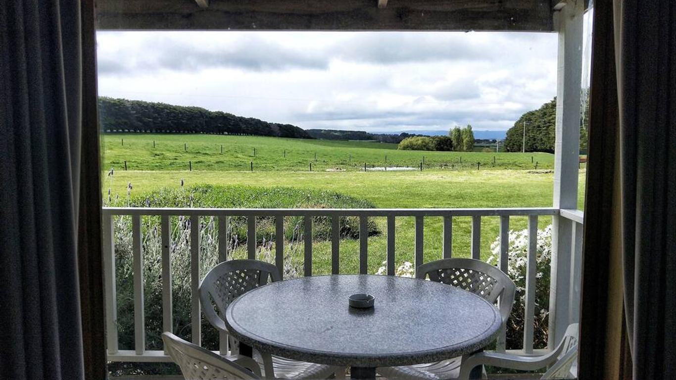 โรงแรมทเวลฟ์ อโพสเทิล แอนด์ คันทรี รีทรีท