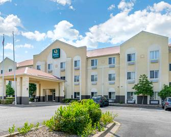 Quality Suites - La Grange - Gebäude
