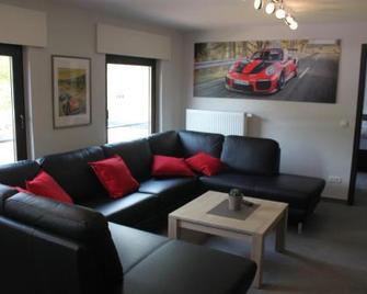 Guesthouse Cockpit - Adenau - Вітальня