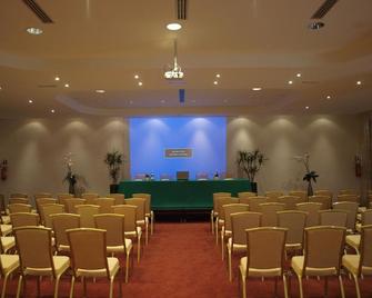 Apulia Hotel Lucera - Lucera - Meetingruimte