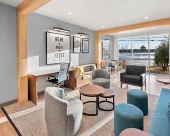 Everhome Suites Portsmouth - Newington - Newington - Salónek