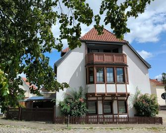 Ferienhaus am Mühlenteich - Teterow - Gebäude