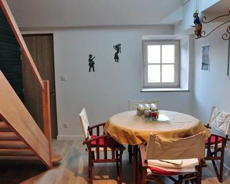 Appartement12.com - Charleville-Mézières - Dining room
