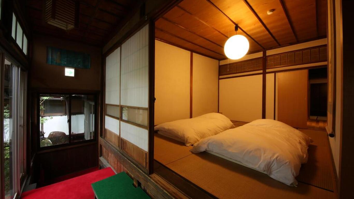 Temple Hotel Takayama Zenkoji