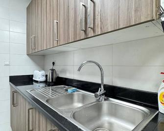 Downtown Hostel Dubai - Dubai - Küche