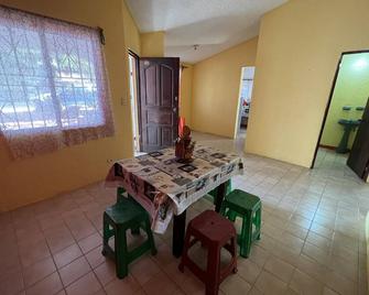 Casa los mangos 5 minutes from the beach - Puerto Escondido - Essbereich