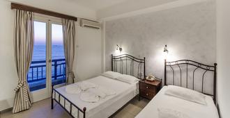 Nikolas Hotel - פריקיה - חדר שינה