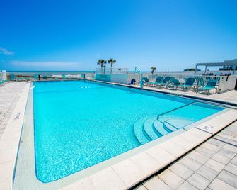 The Maverick Resort - Ormond Beach - Pool
