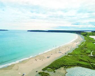 River Ridge Lodge - Mahone Bay - Beach