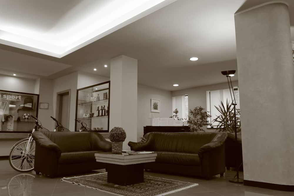 Hotel Romanisio - Fossano - Salónek