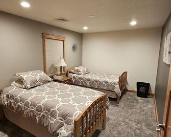 Cozy country get away. Nestled in the driftless region of Wisconsin. - Sparta - Slaapkamer