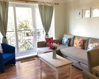 Apple Perch 2br Flat - Free Parking - Oxford - Living room