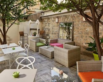 Hôtel Villa Sorel - Paris Boulogne - Boulogne-Billancourt - Patio