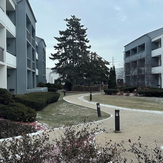Courtyard by Marriott Chicago Glenview/Northbrook image 1