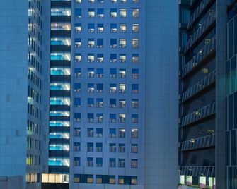 Aloft Jakarta Wahid Hasyim - ג'קרטה - בניין