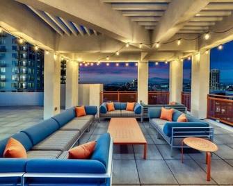 Cozysuites Phx Roro Gym, Pool, Pets, Parking! #6 - Phoenix - Salon