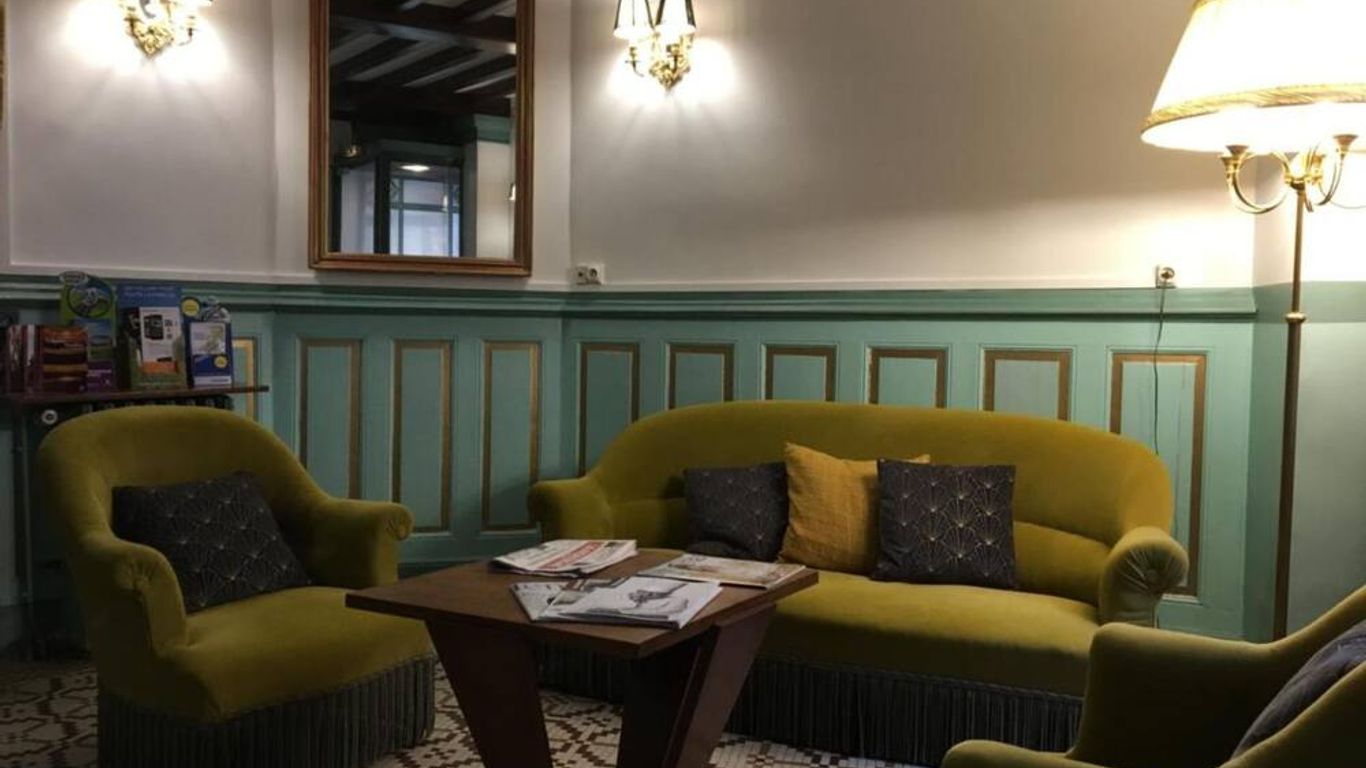 The Old Hotel Ravel Centre