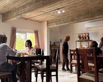 Lujan Homes Apart Hotel - Luján - Ristorante