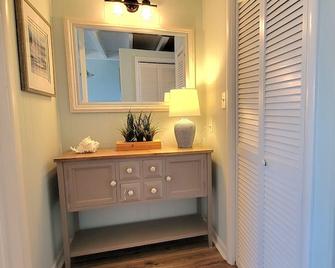 Best 1 Bedroom in SIC! 1 Block to the Beach.. A+ location .. Walk to Everything! - Sea Isle City