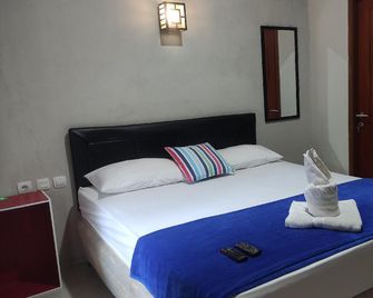 Dylans Guesthouse - Mataram - Bedroom