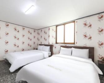 Gunsan King Motel - Gunsan - Bedroom