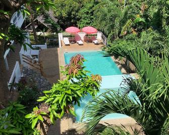 Jalyn's Resort Sabang - Puerto Galera - Pool