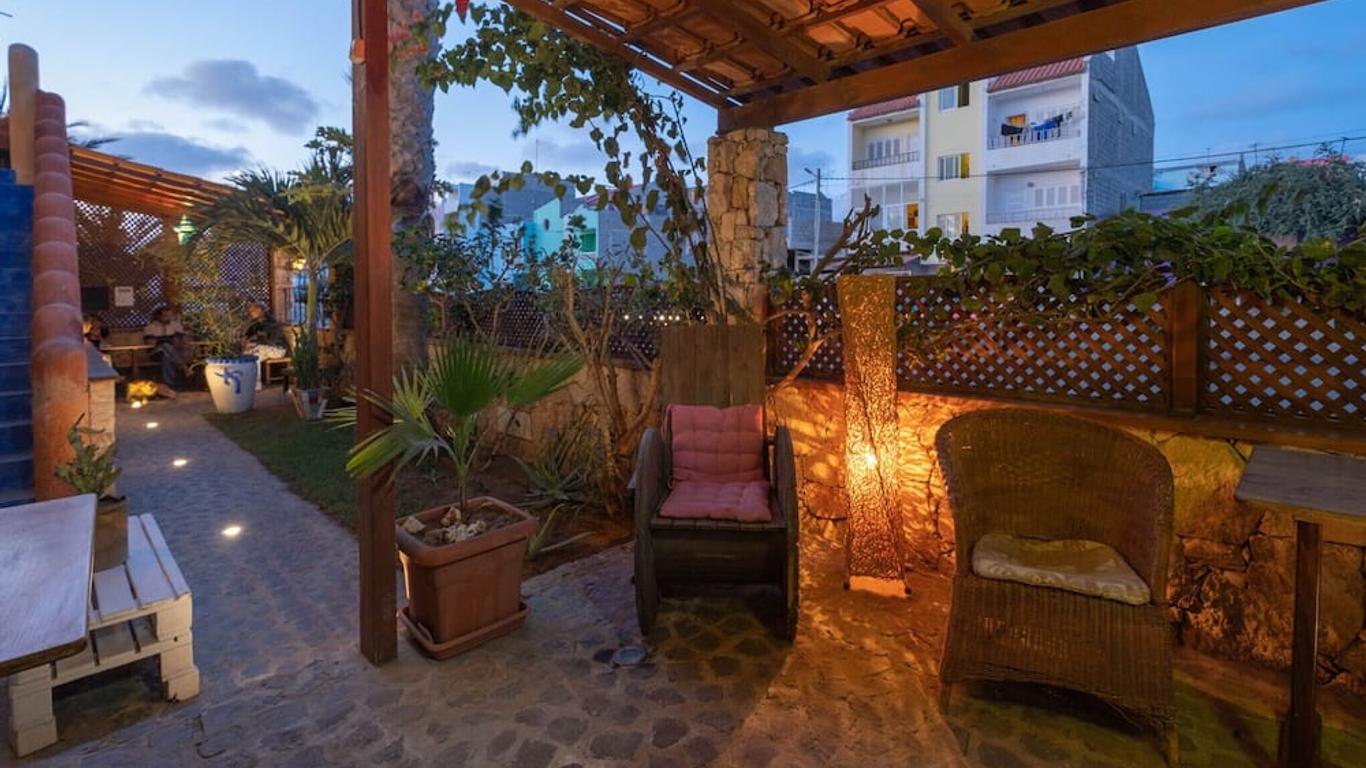 Sakaroule Bed & Breakfast