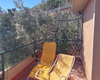 Porto Santo Stefano, large and comfortable house for 7 people, panoramic terrace - Monte Argentario - Ban công